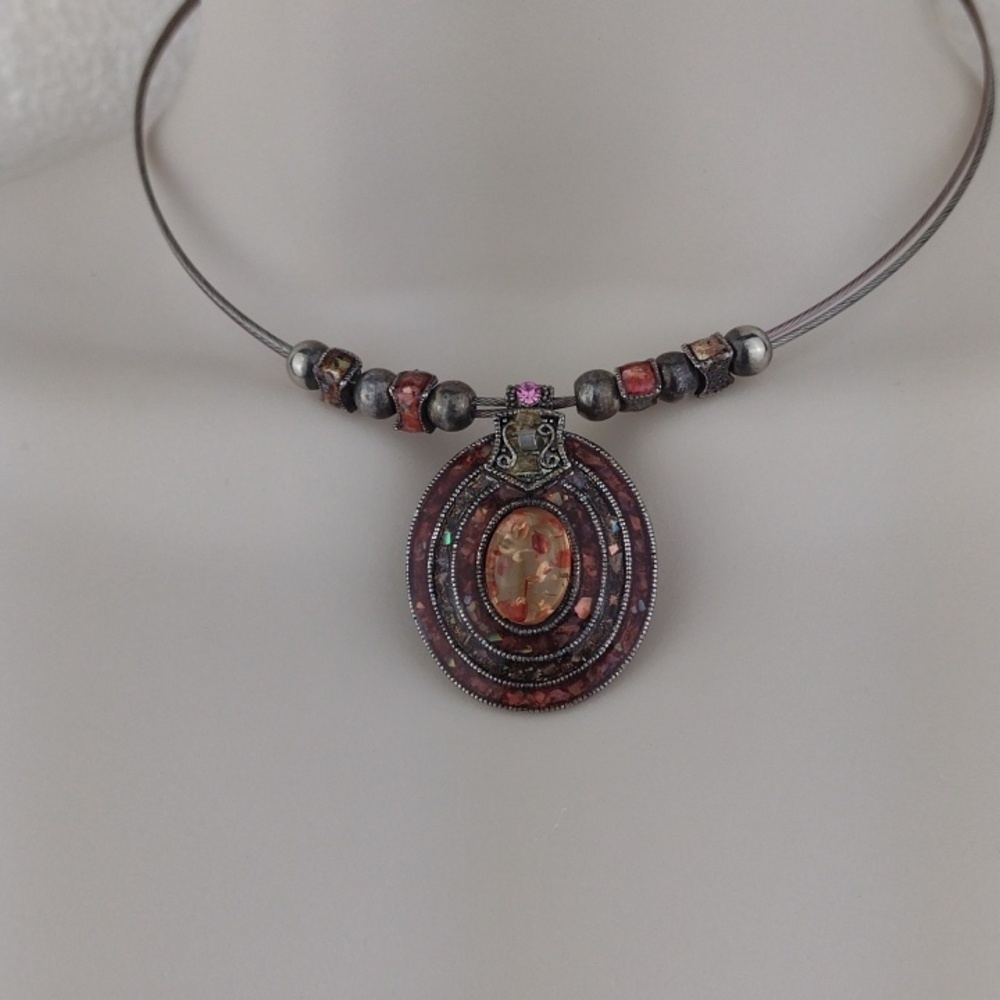 3 Necklaces That Belong Together, Though Each Bold Statements On Their Own! - Picture 11 of 16